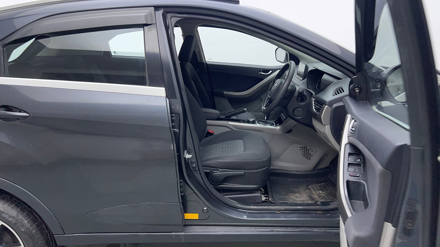 Used 2019 Tata Nexon XZA Plus Petrol Petrol Automatic interior RIGHT SIDE FRONT DOOR CABIN VIEW