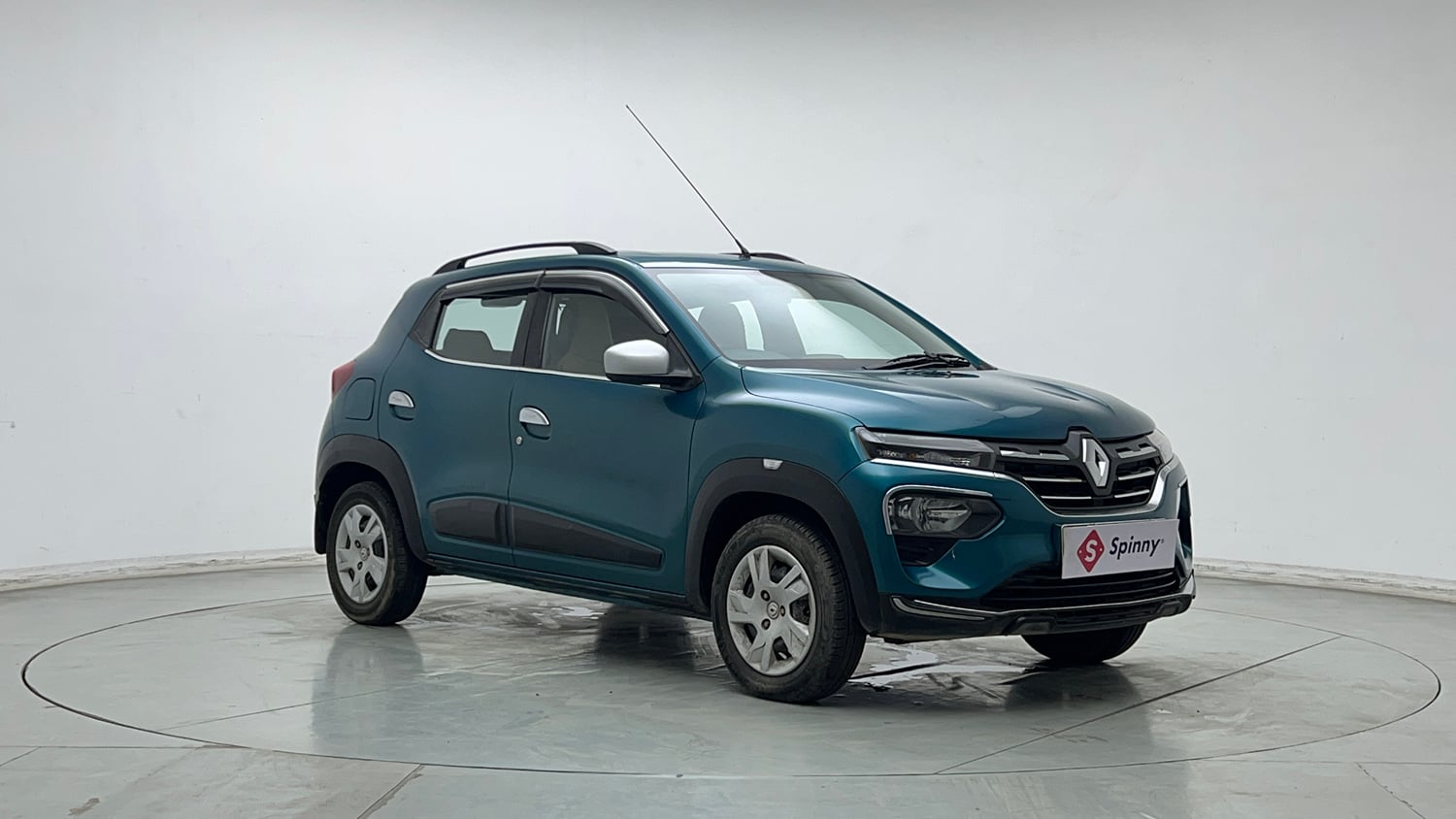 Used 2022 Renault Kwid RXT 1.0 Petrol Manual exterior RIGHT FRONT CORNER VIEW
