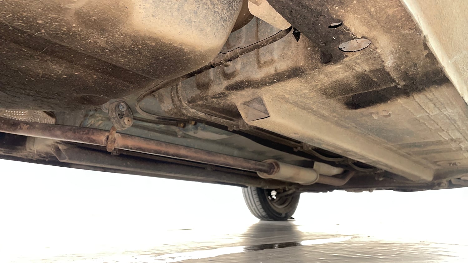 Used 2024 Renault Kwid CLIMBER 1.0 MT Petrol Manual extra REAR RIGHT UNDERBODY VIEW