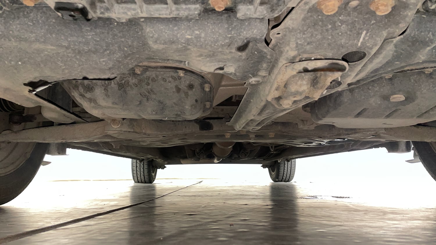 Used 2015 Toyota Corolla Altis VL AT Petrol Petrol Automatic extra FRONT LEFT UNDERBODY VIEW