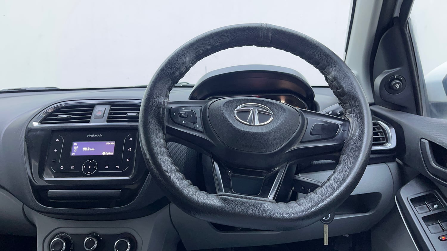 Used 2021 Tata Tiago XT Petrol Manual interior STEERING VIEW