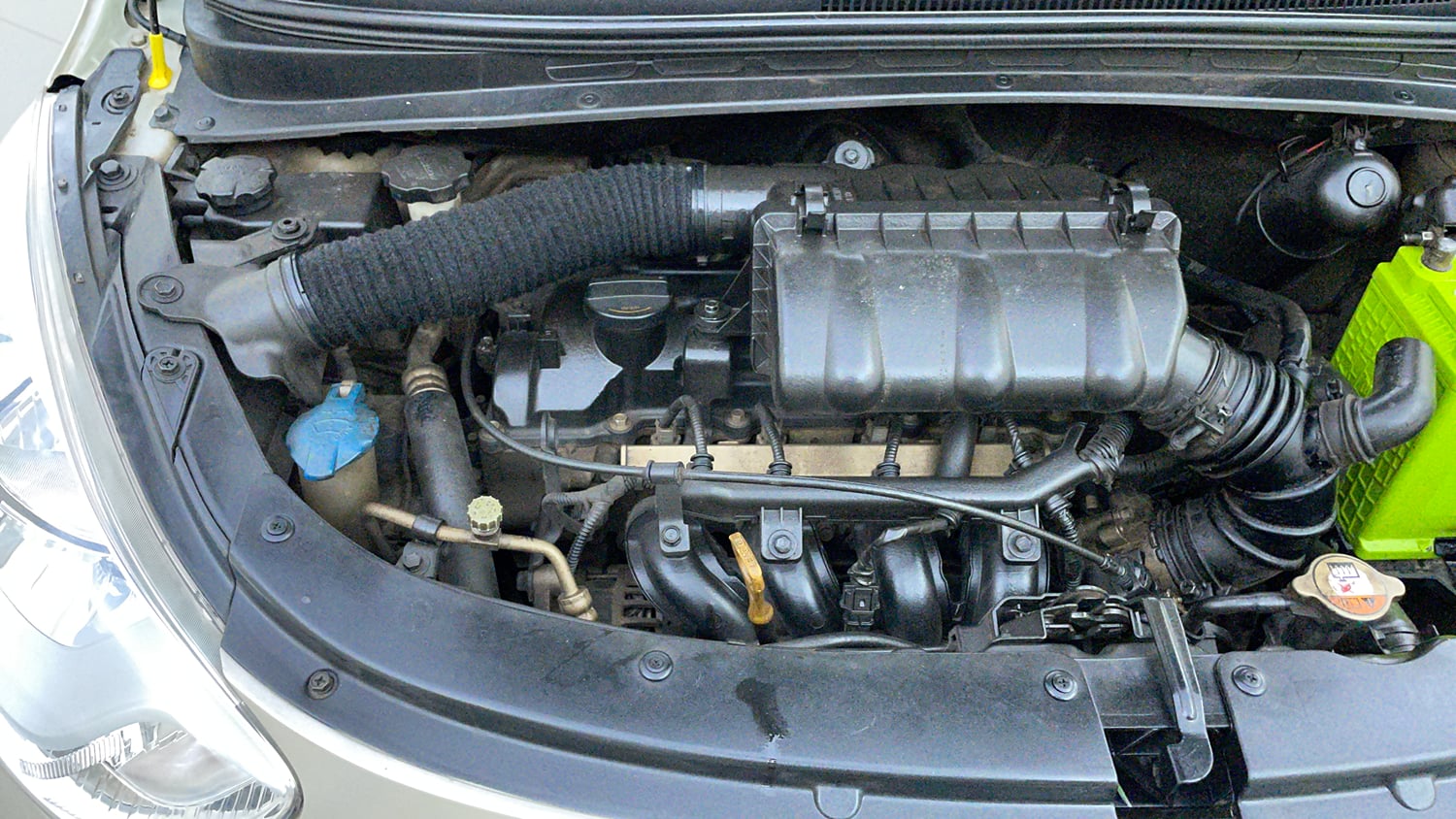 Used 2013 Hyundai i10 Sportz 1.2 Kappa2 Petrol Manual engine ENGINE RIGHT SIDE VIEW