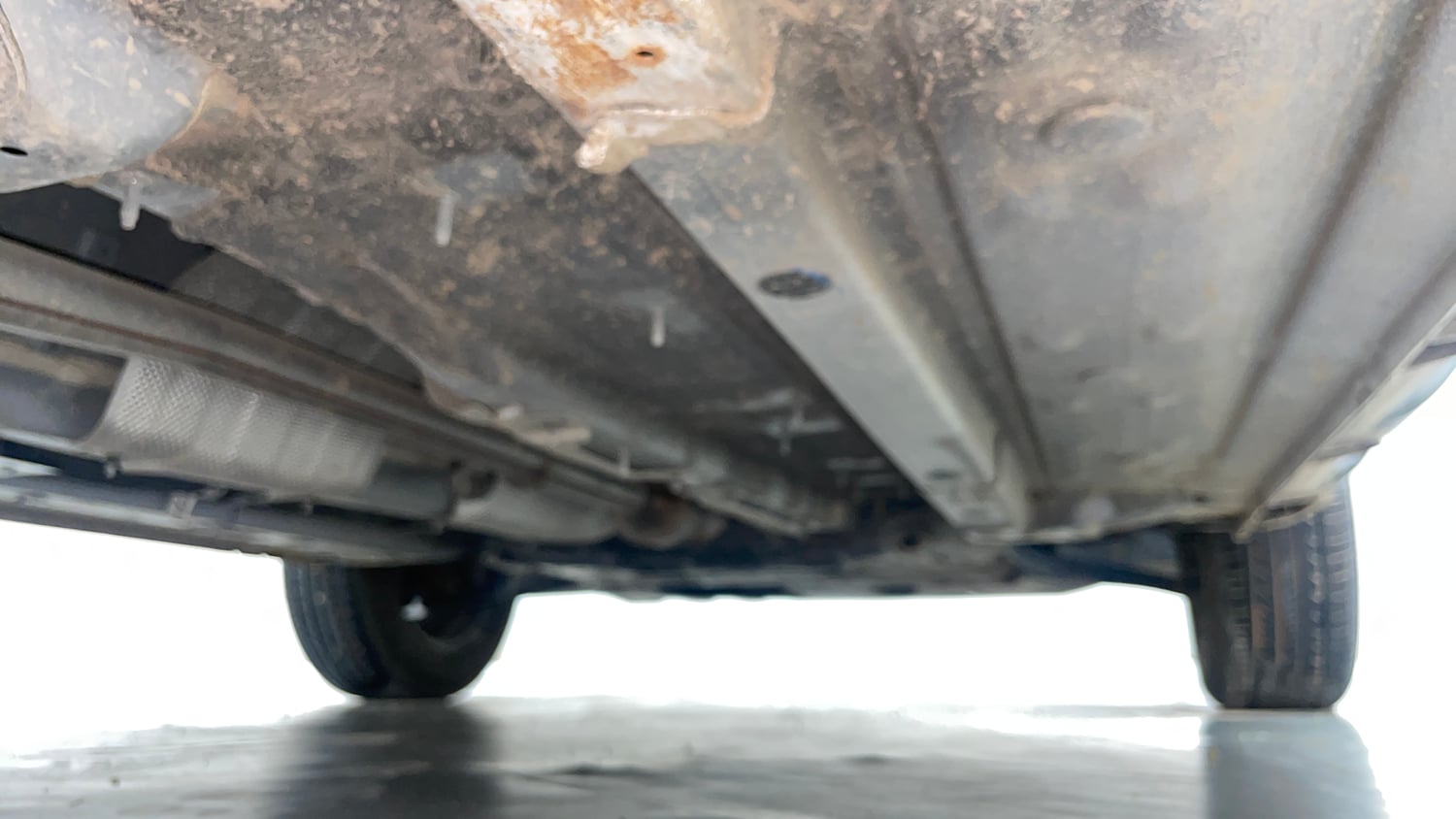 Used 2024 Hyundai Venue SX 1.2 Petrol Petrol Manual extra REAR RIGHT UNDERBODY VIEW