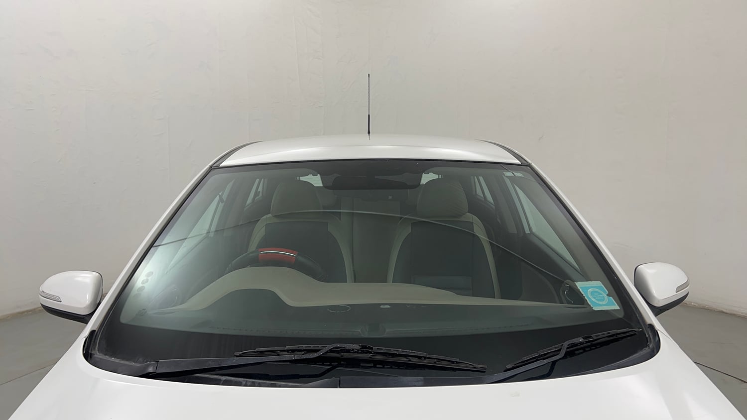 Used 2015 Hyundai Elite i20 Asta 1.2 Petrol Manual exterior FRONT WINDSHIELD VIEW