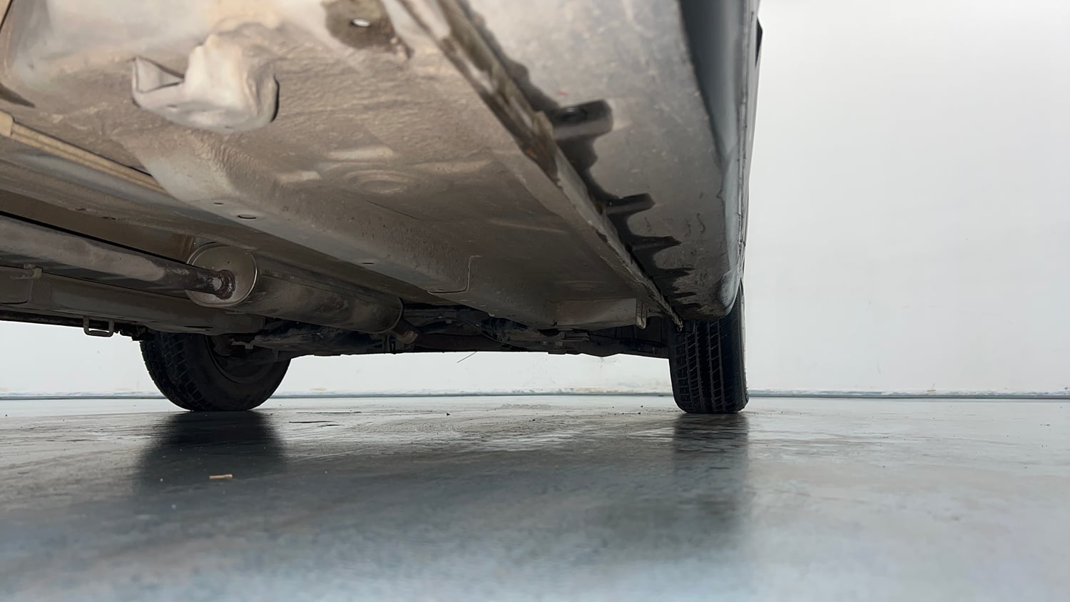 Used 2021 Maruti Suzuki Celerio X VXi AMT Petrol Automatic extra REAR RIGHT UNDERBODY VIEW