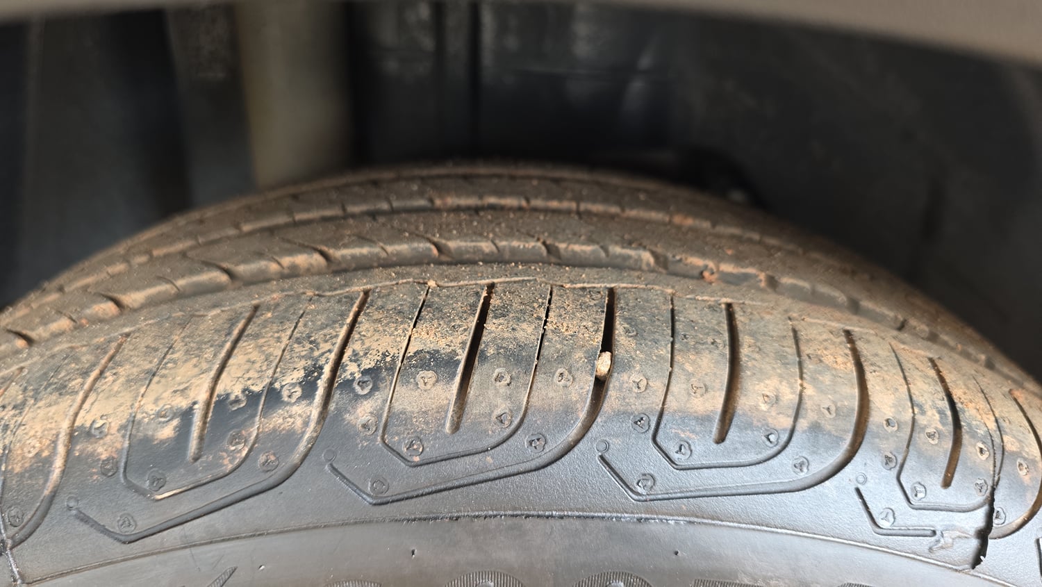 Used 2021 Ford Freestyle Titanium 1.2 Ti-VCT Petrol Manual tyres RIGHT REAR TYRE TREAD VIEW