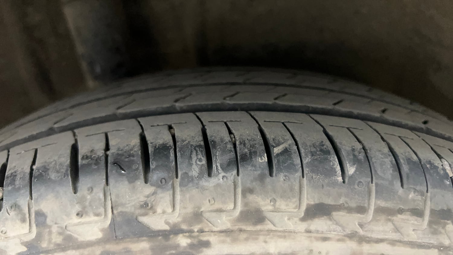 Used 2022 Maruti Suzuki Ignis Delta 1.2 AMT Petrol Automatic tyres RIGHT REAR TYRE TREAD VIEW