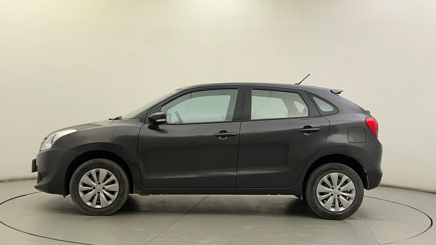Used 2017 Maruti Suzuki Baleno Delta 1.2 Petrol Manual exterior LEFT SIDE VIEW