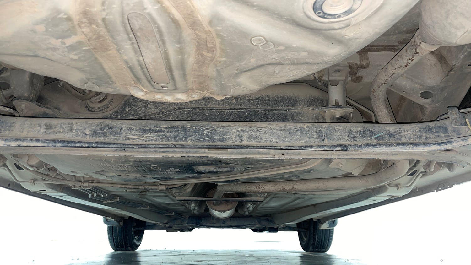 Used 2019 Maruti Suzuki Baleno Delta Petrol Manual extra REAR UNDERBODY VIEW (TAKEN FROM REAR)