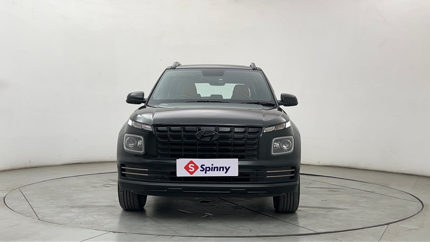 Used 2023 Hyundai Venue SX(O) 1.0 Turbo DCT Knight Edition Petrol Automatic exterior FRONT VIEW