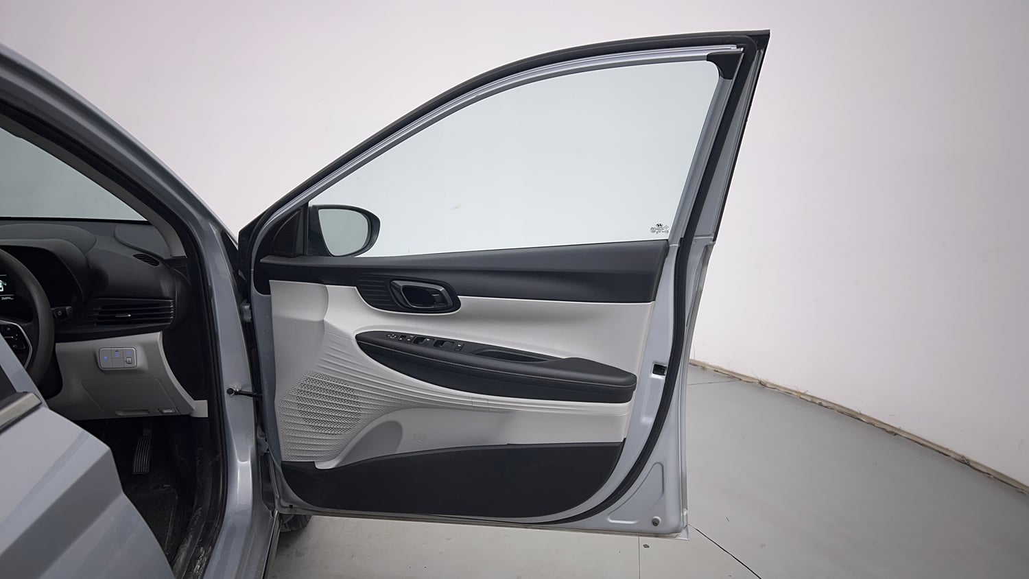 Used 2024 Hyundai i20 Sportz (O) 1.2 MT Petrol Manual interior RIGHT FRONT DOOR OPEN VIEW