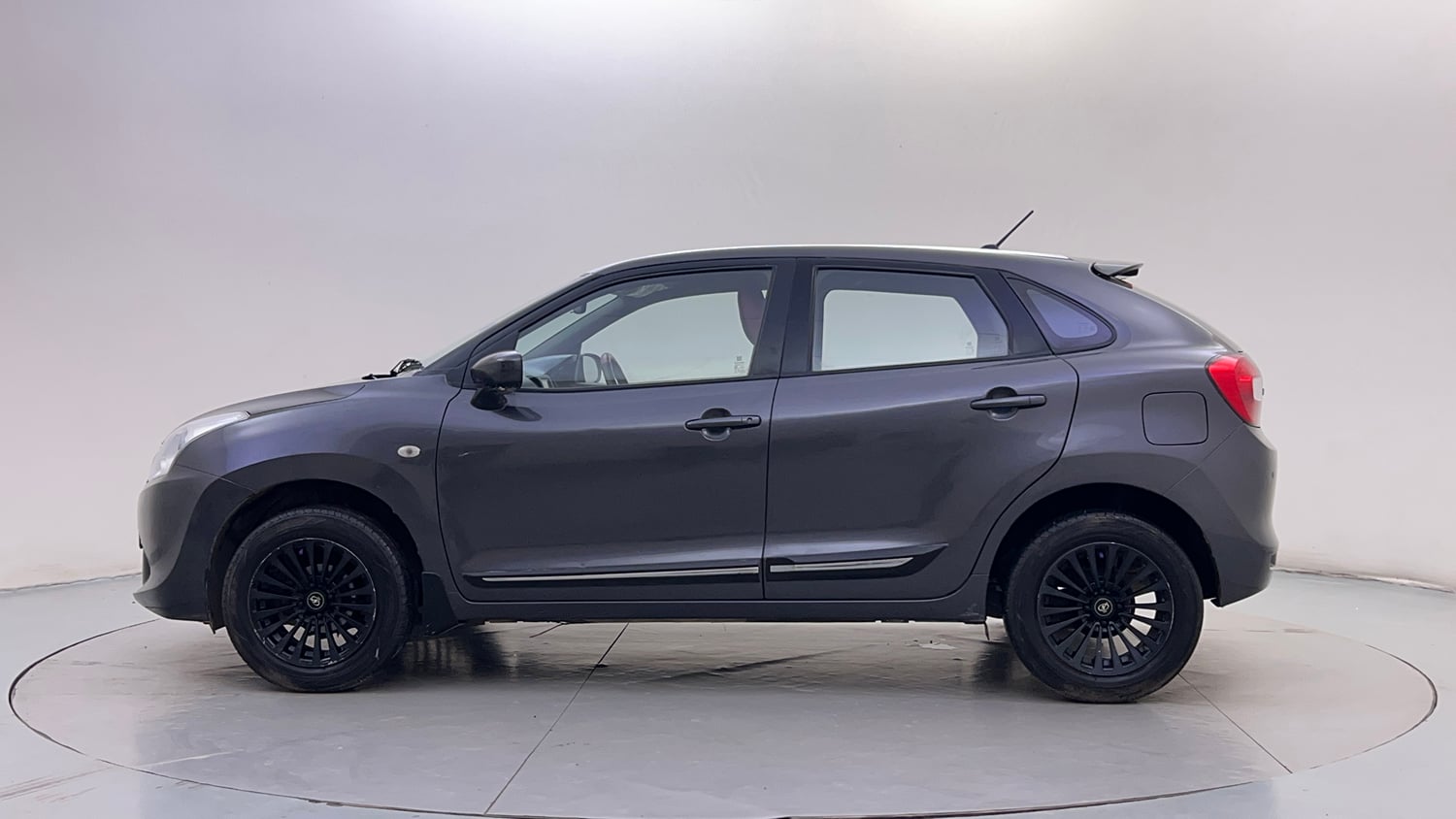 Used 2016 Maruti Suzuki Baleno Sigma 1.2 Petrol Manual exterior LEFT SIDE VIEW