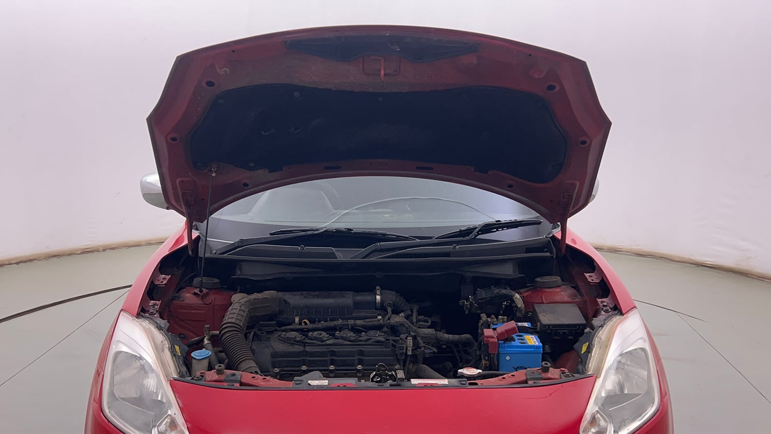 Used 2018 Maruti Suzuki Swift LXi Petrol Manual engine ENGINE & BONNET OPEN FRONT VIEW
