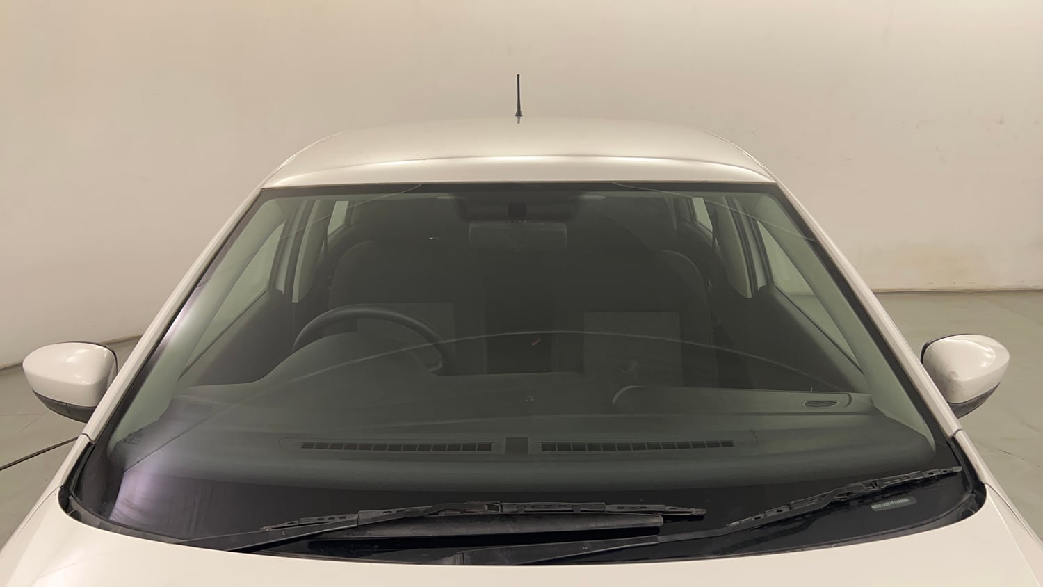 Used 2015 Volkswagen Polo Comfortline 1.5L (D) Diesel Manual exterior FRONT WINDSHIELD VIEW