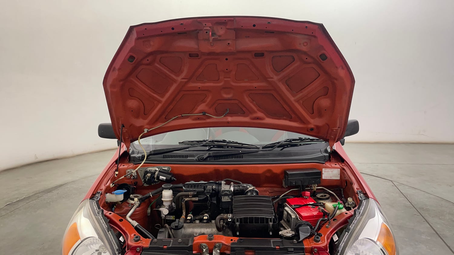 Used 2018 Maruti Suzuki Alto 800 LXi Petrol Manual engine ENGINE & BONNET OPEN FRONT VIEW