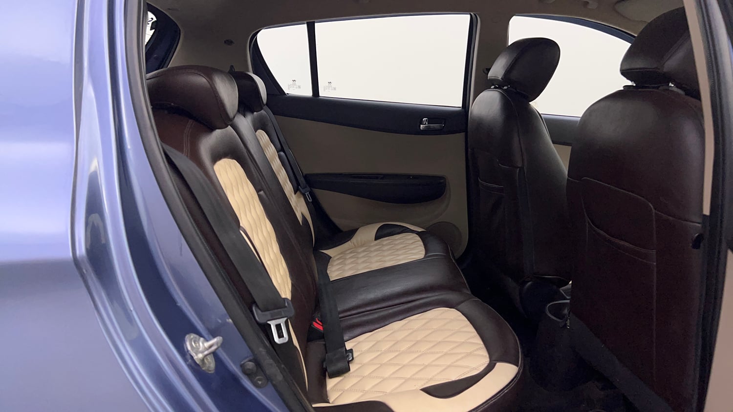 Used 2012 Hyundai i20 Sportz 1.2 Petrol Manual interior RIGHT SIDE REAR DOOR CABIN VIEW