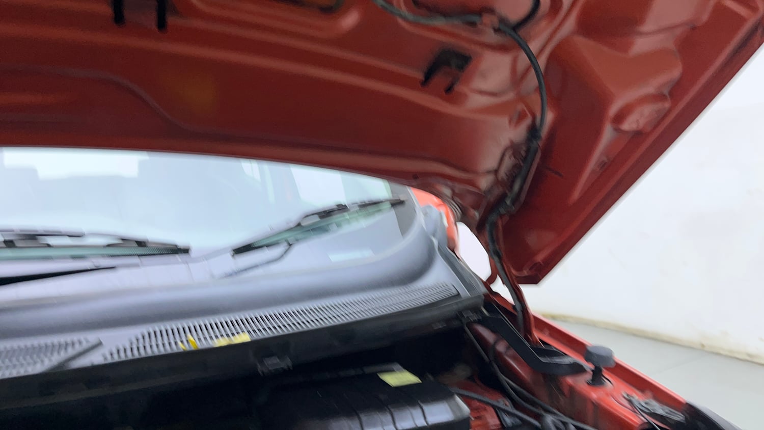 Used 2017 Ford EcoSport Trend+ 1.5L TDCi Diesel Manual engine ENGINE LEFT SIDE HINGE & APRON VIEW