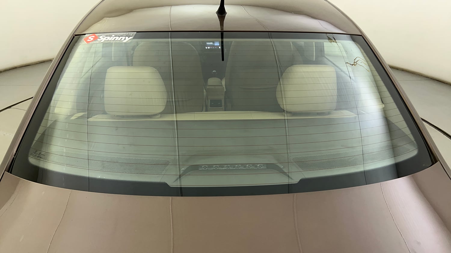 Used 2019 Volkswagen Vento Highline 1.6 (P) Petrol Manual exterior BACK WINDSHIELD VIEW