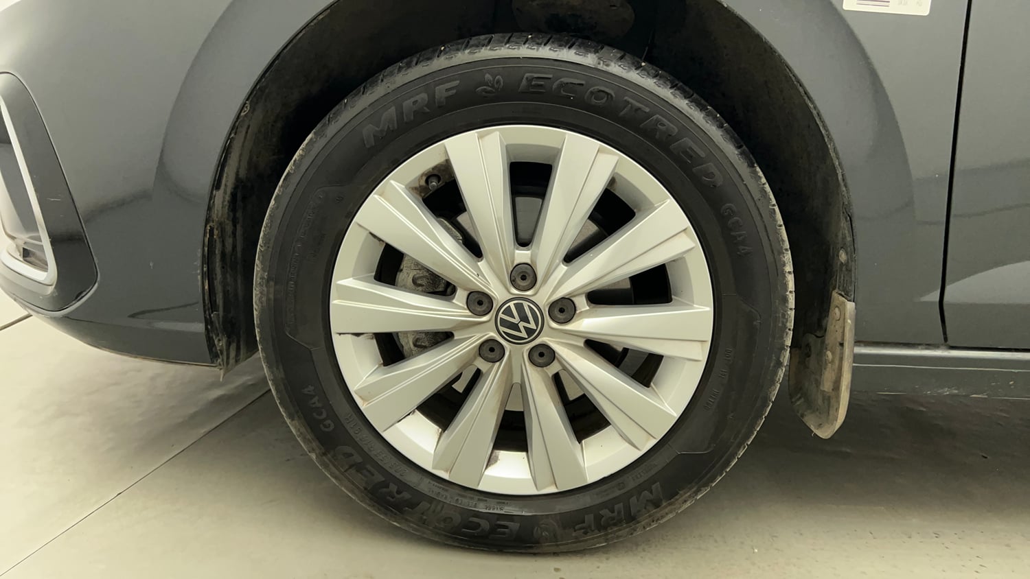Used 2024 Volkswagen Virtus Highline 1.0 TSI MT Petrol Manual tyres LEFT FRONT TYRE RIM VIEW
