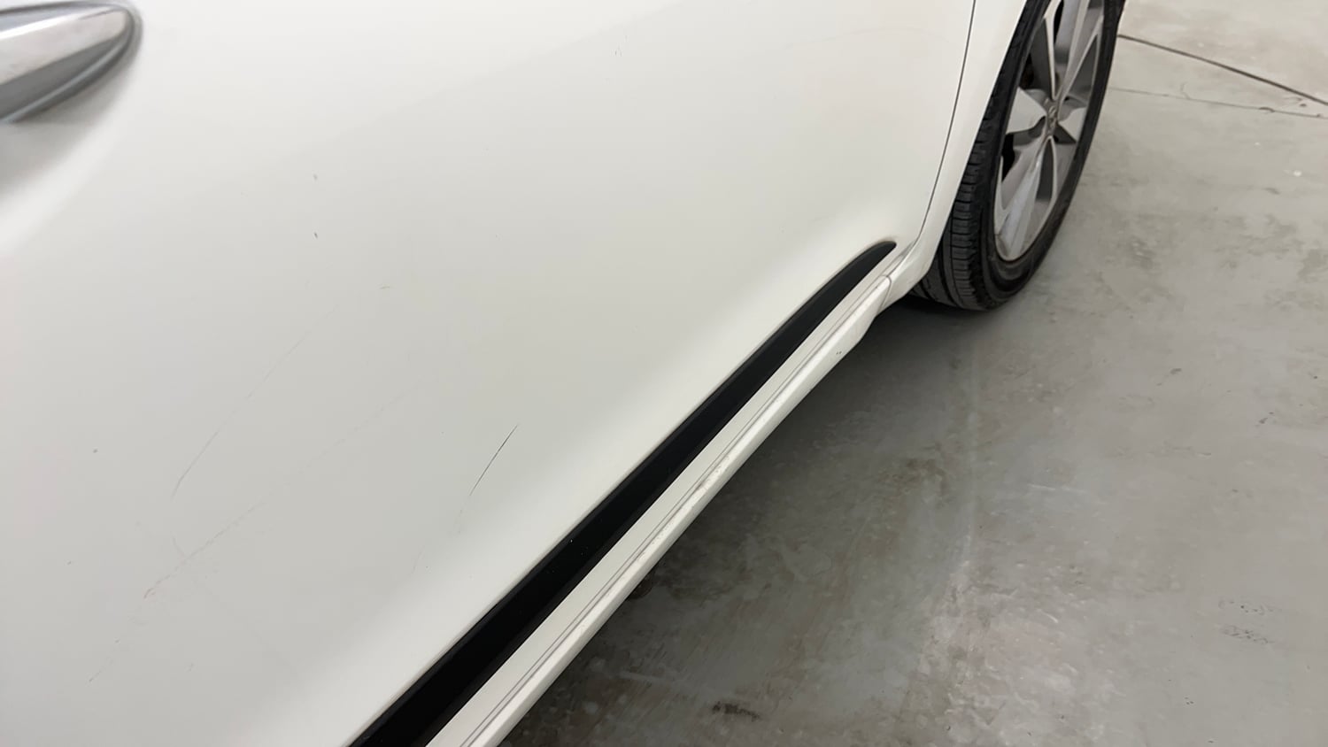 Used 2015 Hyundai Elite i20 Asta 1.2 Petrol Manual dents MINOR SCRATCH