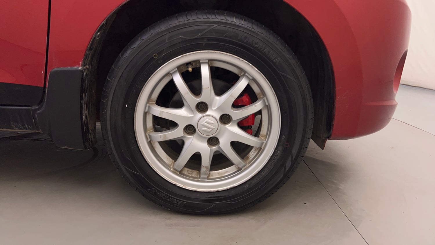 Used 2016 Maruti Suzuki Celerio VXi Petrol Manual tyres RIGHT FRONT TYRE RIM VIEW