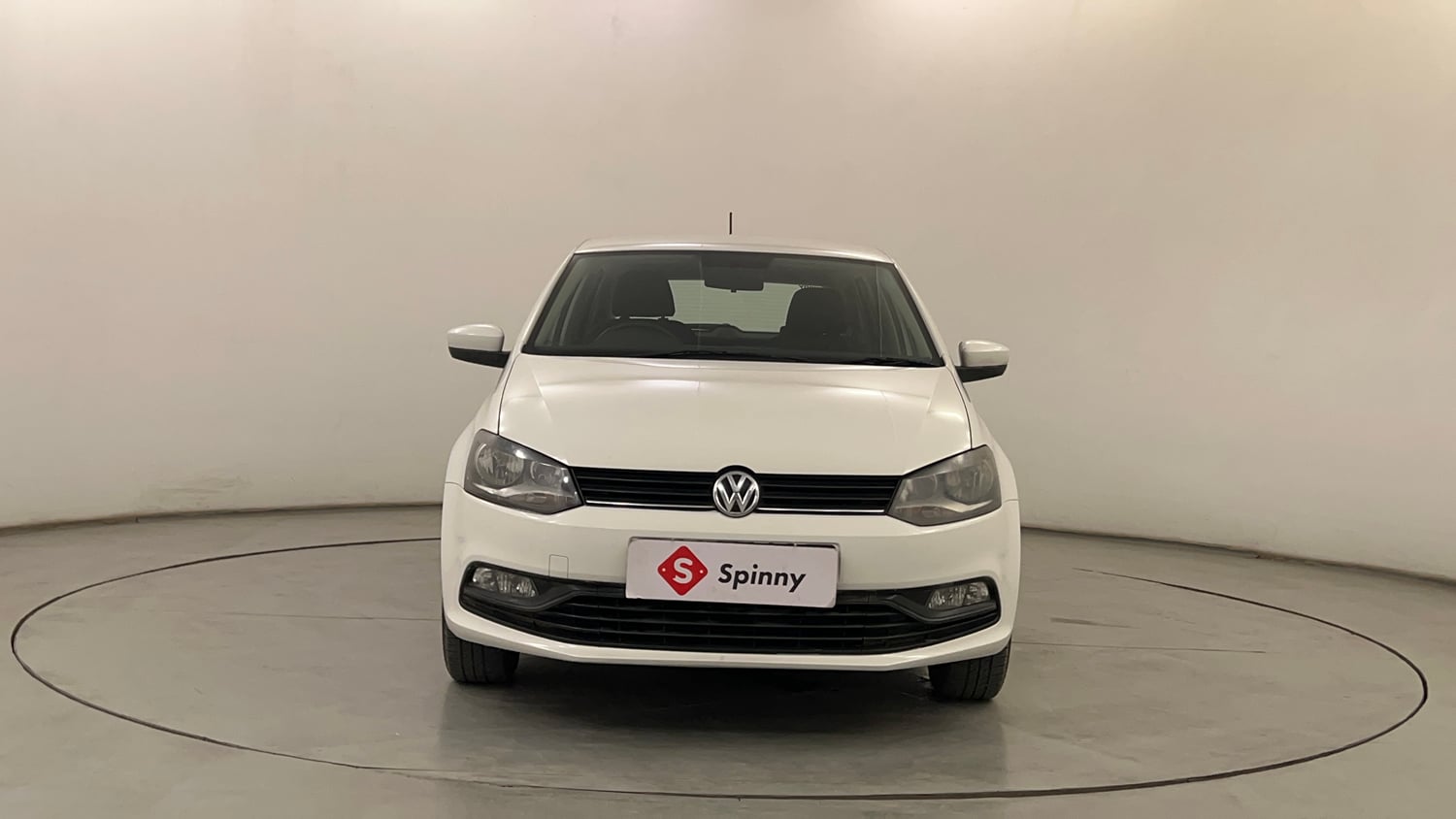 Used 2015 Volkswagen Polo Comfortline 1.5L (D) Diesel Manual exterior FRONT VIEW