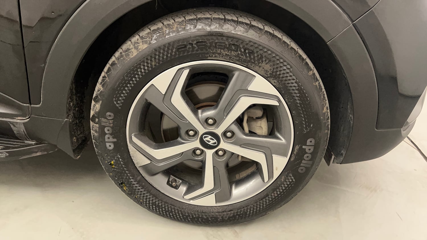 Used 2019 Hyundai Creta SX 1.6 AT Petrol Petrol Automatic tyres RIGHT FRONT TYRE RIM VIEW