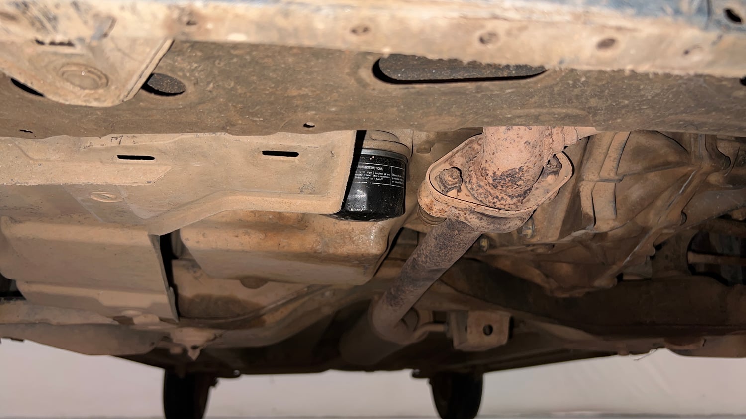 Used 2016 Maruti Suzuki Celerio VXi AMT Petrol Automatic extra FRONT LEFT UNDERBODY VIEW