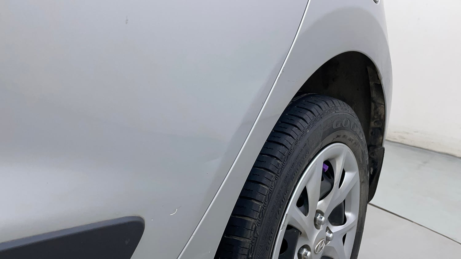 Used 2017 Hyundai Grand i10 Sportz 1.2 Kappa VTVT Petrol Manual dents MINOR DENT