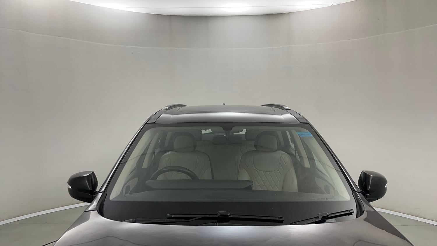 Used 2022 Mahindra XUV700 AX 5 Petrol AT 5 STR Petrol Automatic exterior FRONT WINDSHIELD VIEW