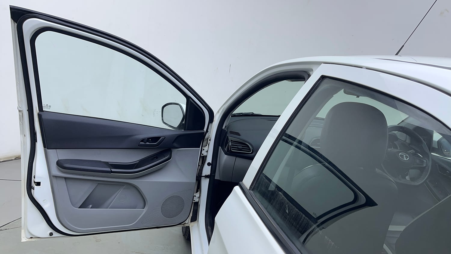 Used 2021 Tata Tiago XT Petrol Manual interior LEFT FRONT DOOR OPEN VIEW