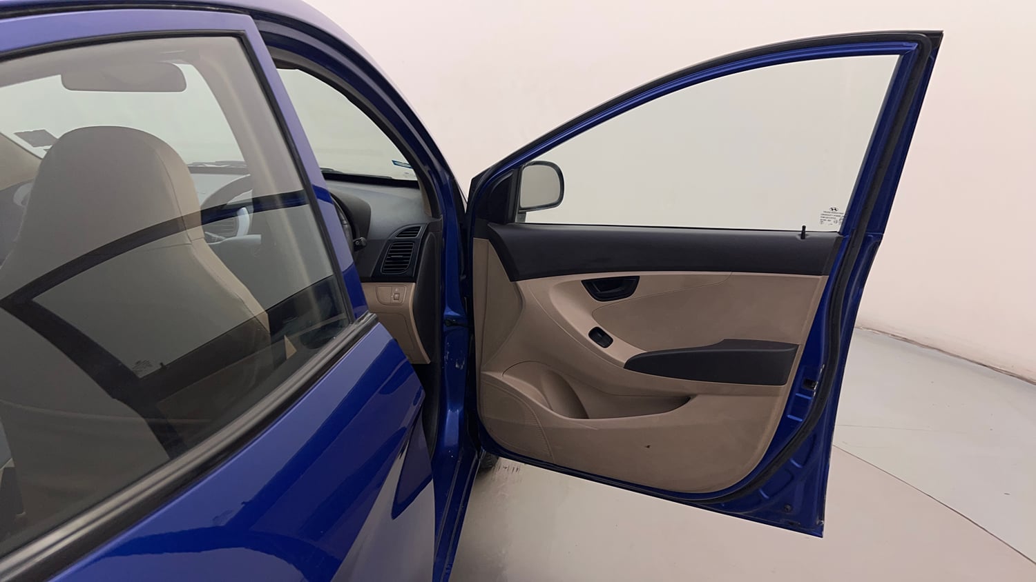 Used 2017 Hyundai Eon Era + Petrol Manual interior RIGHT FRONT DOOR OPEN VIEW