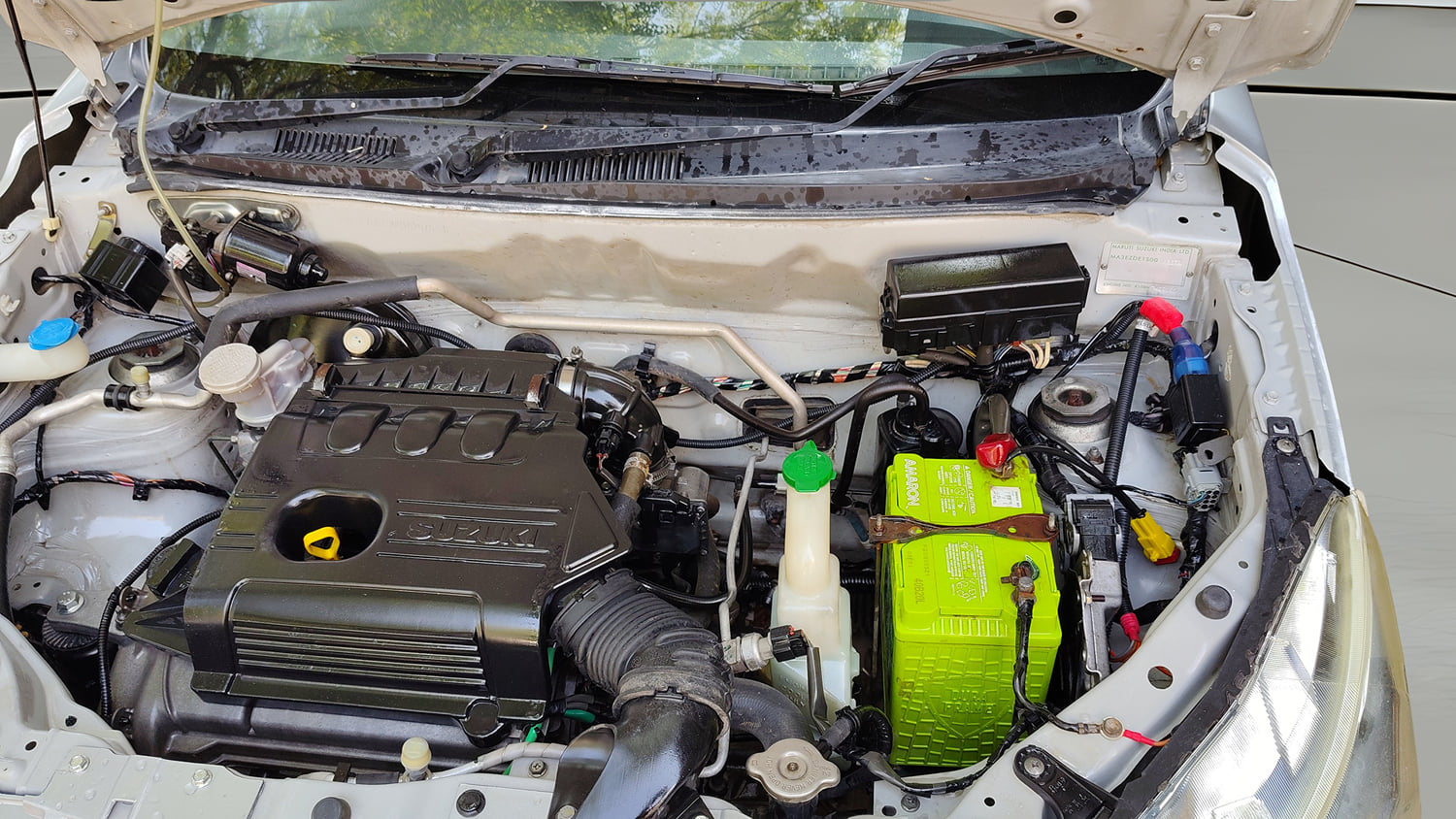 Used 2014 Maruti Suzuki Alto K10 VXi Petrol Manual engine ENGINE LEFT SIDE HINGE & APRON VIEW