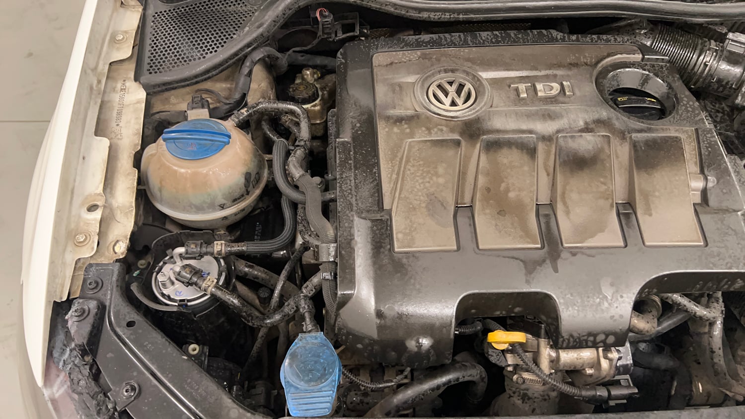 Used 2015 Volkswagen Polo Comfortline 1.5L (D) Diesel Manual engine ENGINE RIGHT SIDE VIEW