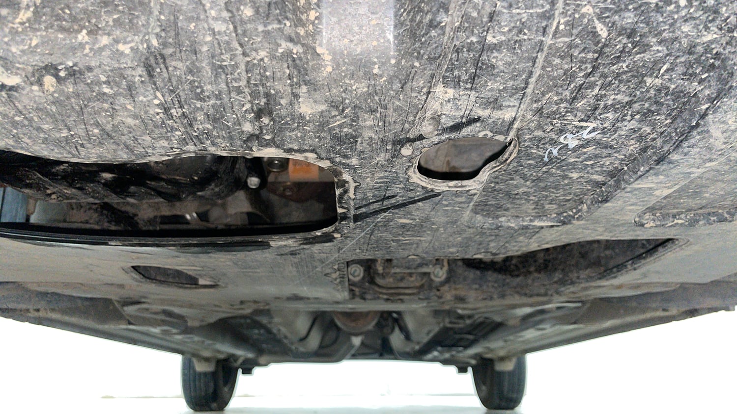 Used 2024 Hyundai Venue SX 1.2 Petrol Petrol Manual extra FRONT LEFT UNDERBODY VIEW