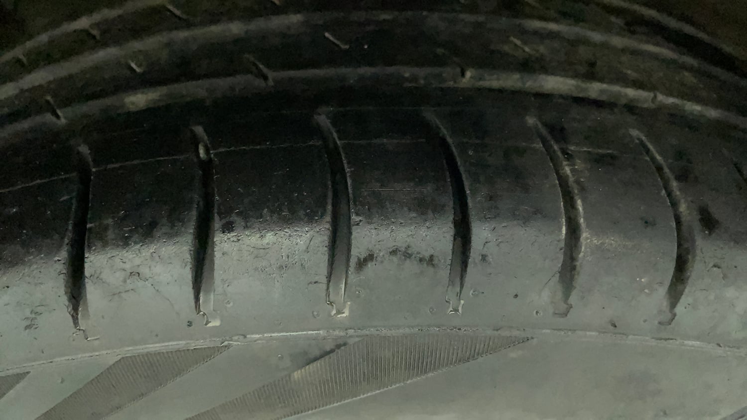 Used 2018 Hyundai Grand i10 Sportz (O) 1.2 Kappa VTVT Petrol Manual tyres LEFT FRONT TYRE TREAD VIEW