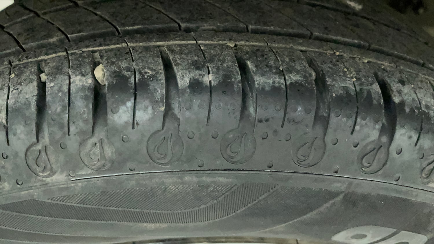 Used 2020 Tata Tiago XZ Petrol Manual tyres RIGHT REAR TYRE TREAD VIEW