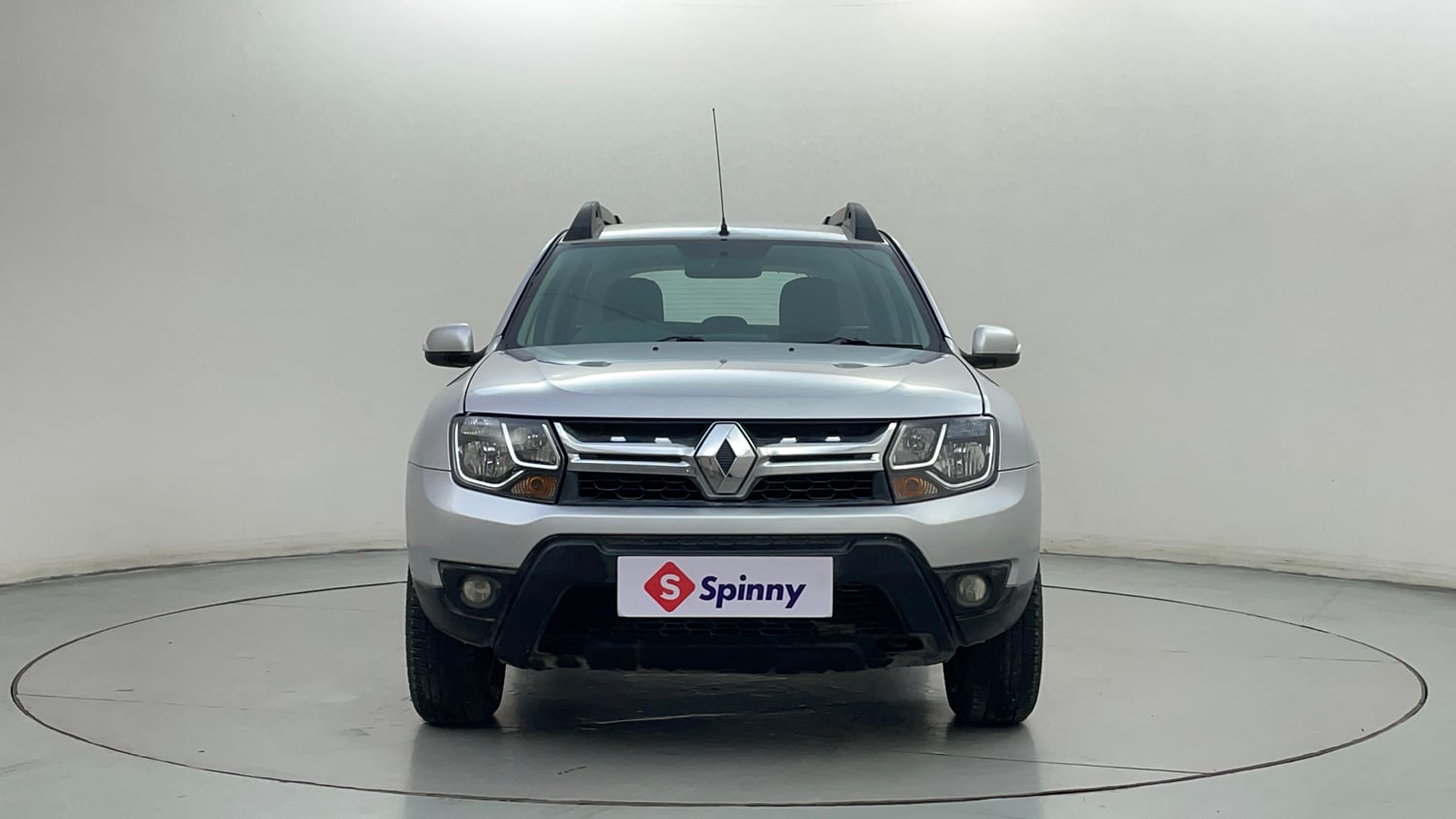 Used 2017 Renault Duster RXL Petrol Petrol Manual exterior FRONT VIEW