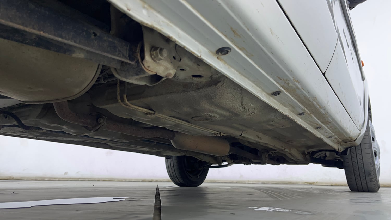 Used 2016 Maruti Suzuki Alto K10 VXi AMT Petrol Automatic extra REAR RIGHT UNDERBODY VIEW