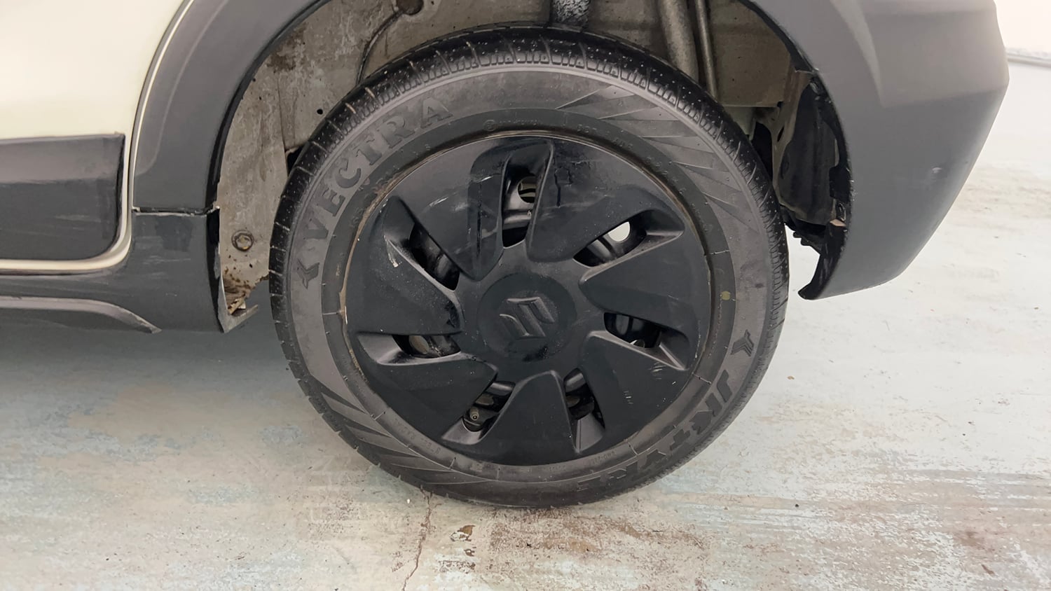 Used 2021 Maruti Suzuki Celerio X VXi AMT Petrol Automatic tyres LEFT REAR TYRE RIM VIEW