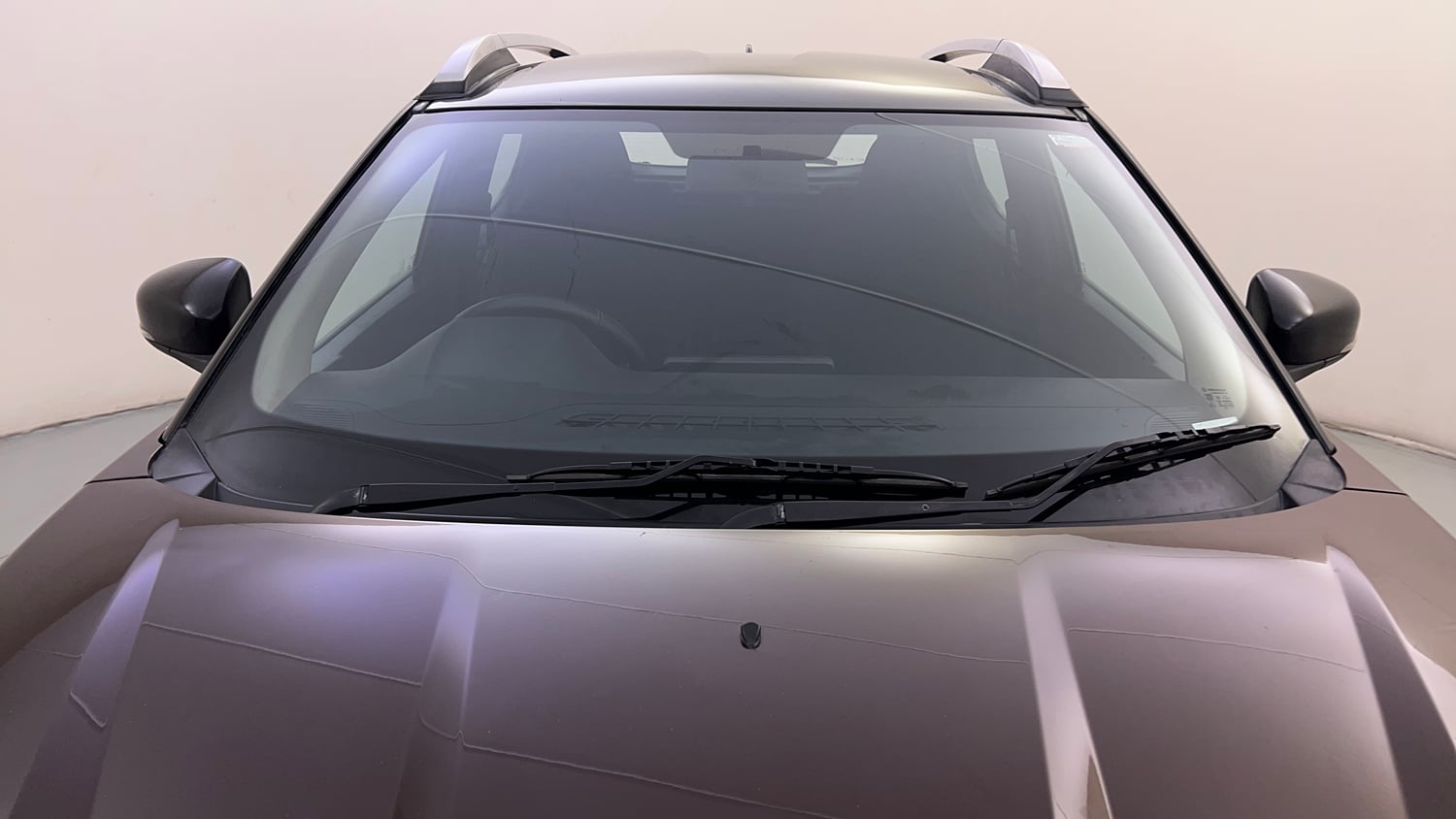 Used 2021 Renault Kiger RXZ AMT Dual Tone Petrol Automatic exterior FRONT WINDSHIELD VIEW