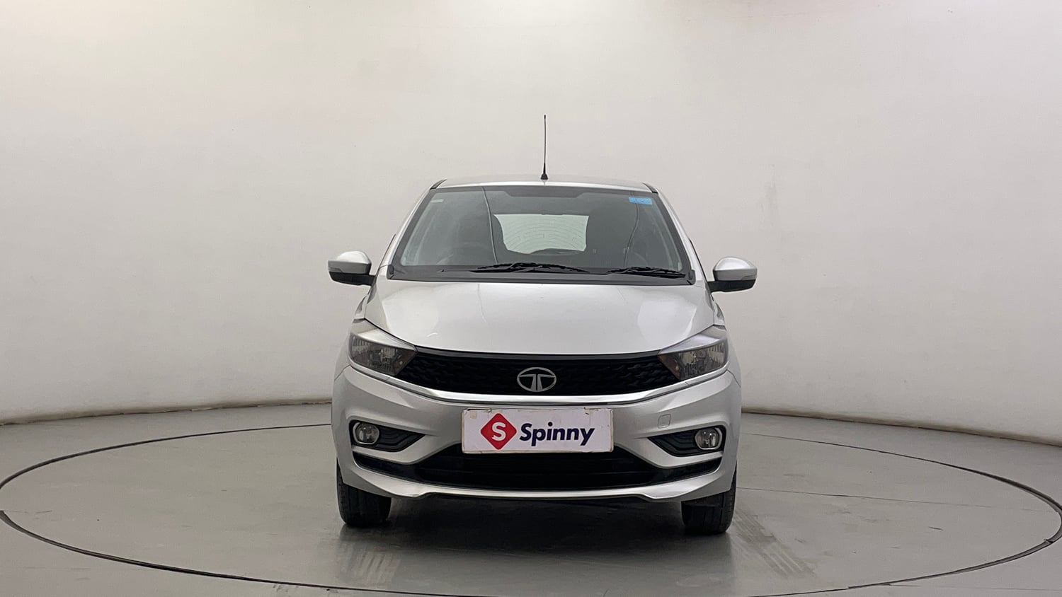 Used 2020 Tata Tiago XZ Petrol Manual exterior FRONT VIEW