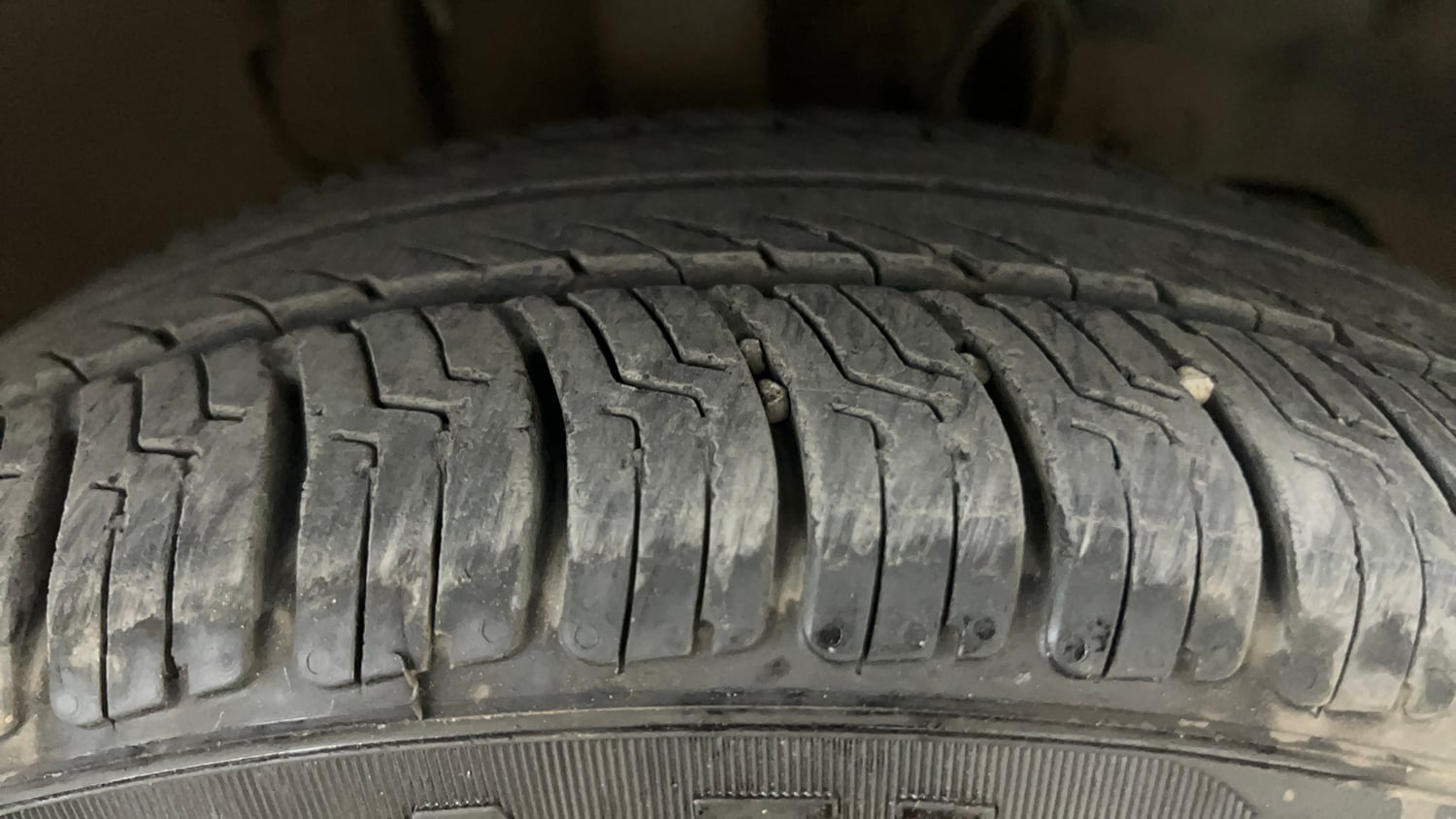 Used 2018 Tata Tiago Revotron XZA Petrol Automatic tyres RIGHT FRONT TYRE TREAD VIEW