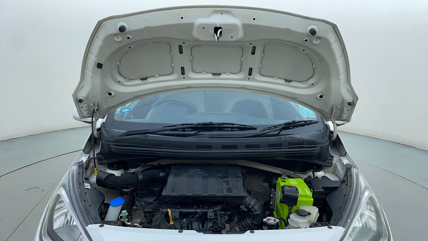Used 2016 Hyundai Xcent S 1.2 Petrol Manual engine ENGINE & BONNET OPEN FRONT VIEW