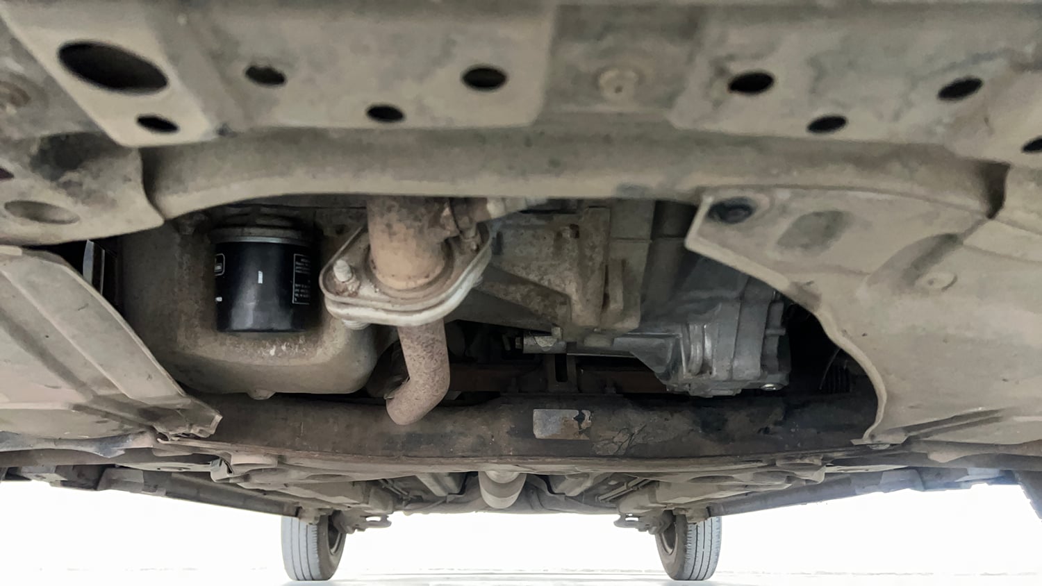 Used 2018 Maruti Suzuki Swift VXI (O) Petrol Manual extra FRONT LEFT UNDERBODY VIEW