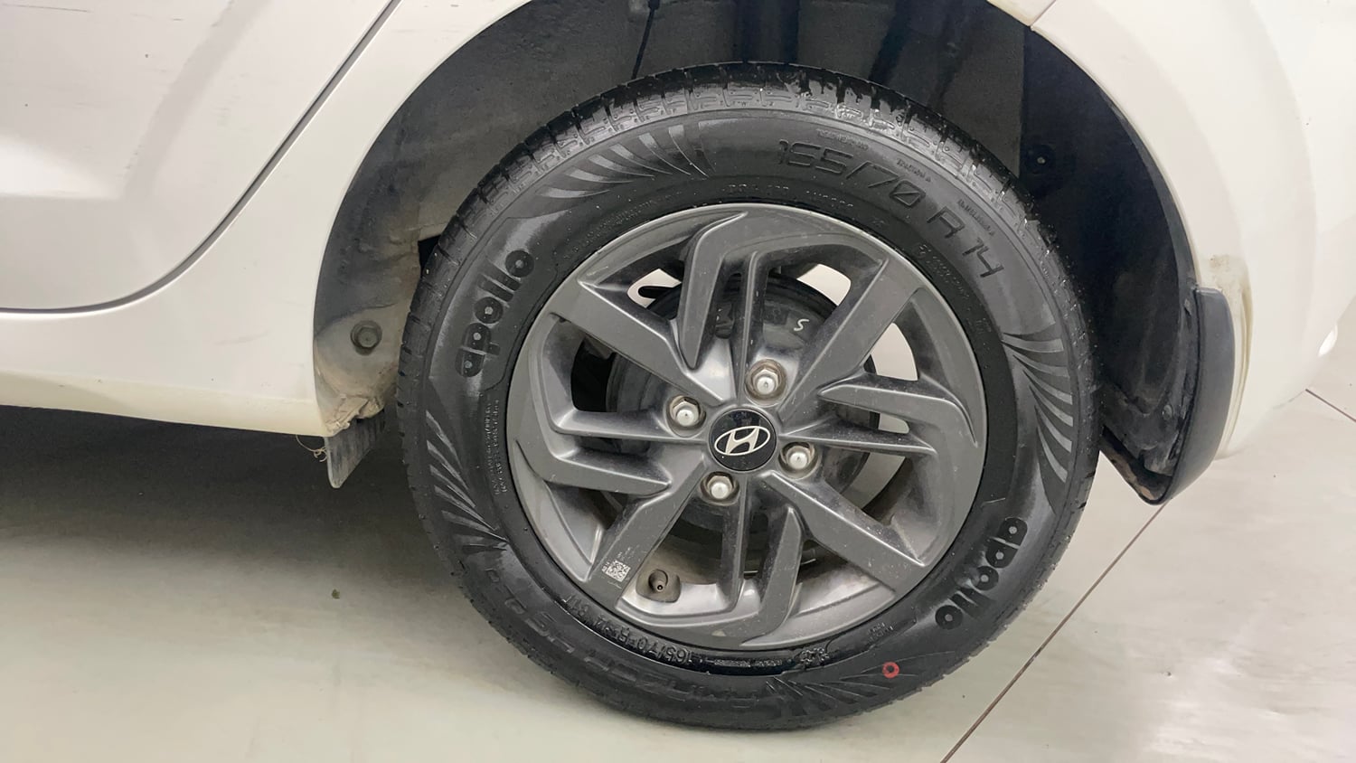 Used 2021 Hyundai Grand i10 Nios Sportz AMT 1.2 Kappa VTVT Petrol Automatic tyres LEFT REAR TYRE RIM VIEW