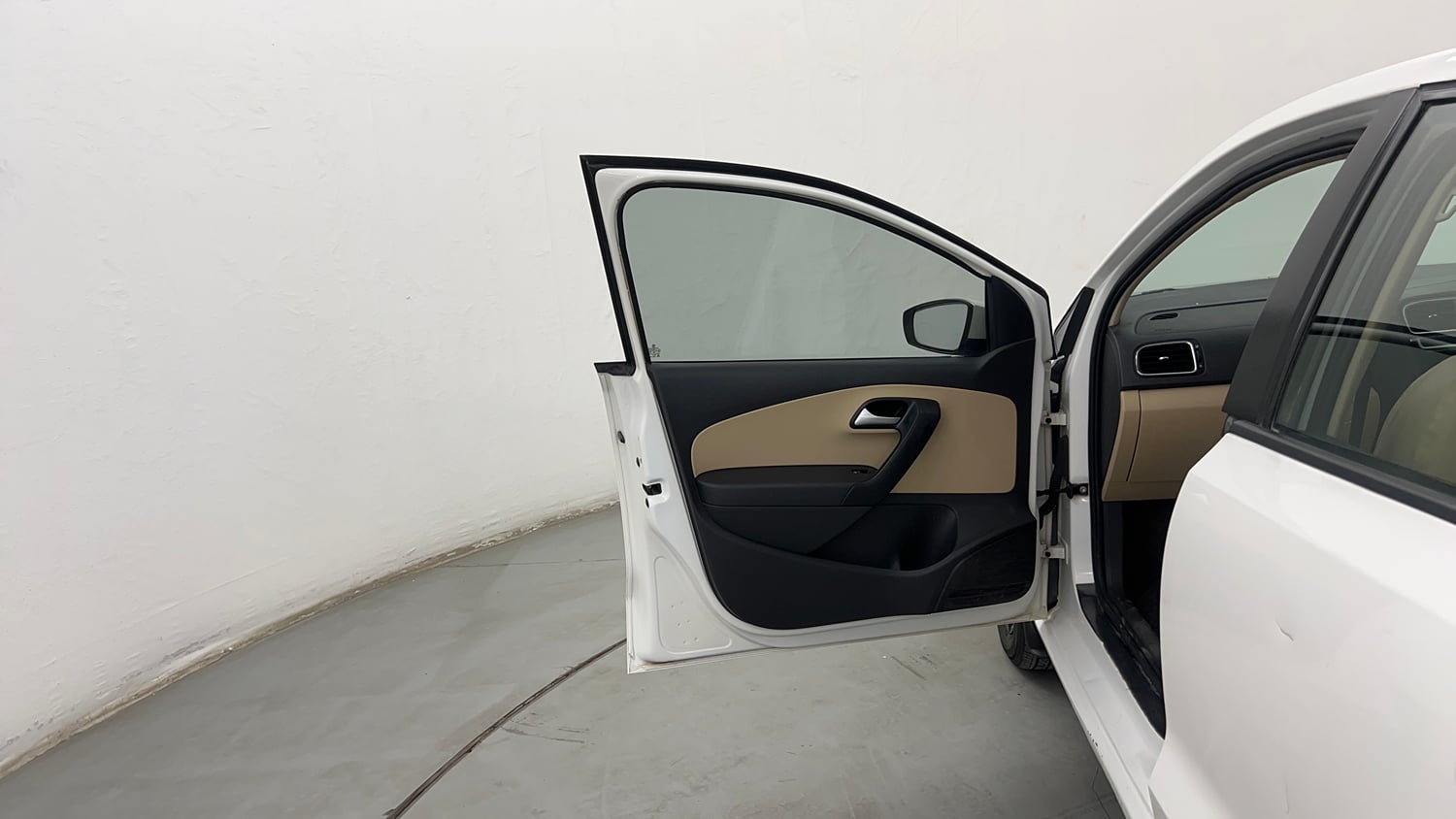 Used 2016 Volkswagen Polo Highline1.2L (P) Petrol Manual interior LEFT FRONT DOOR OPEN VIEW