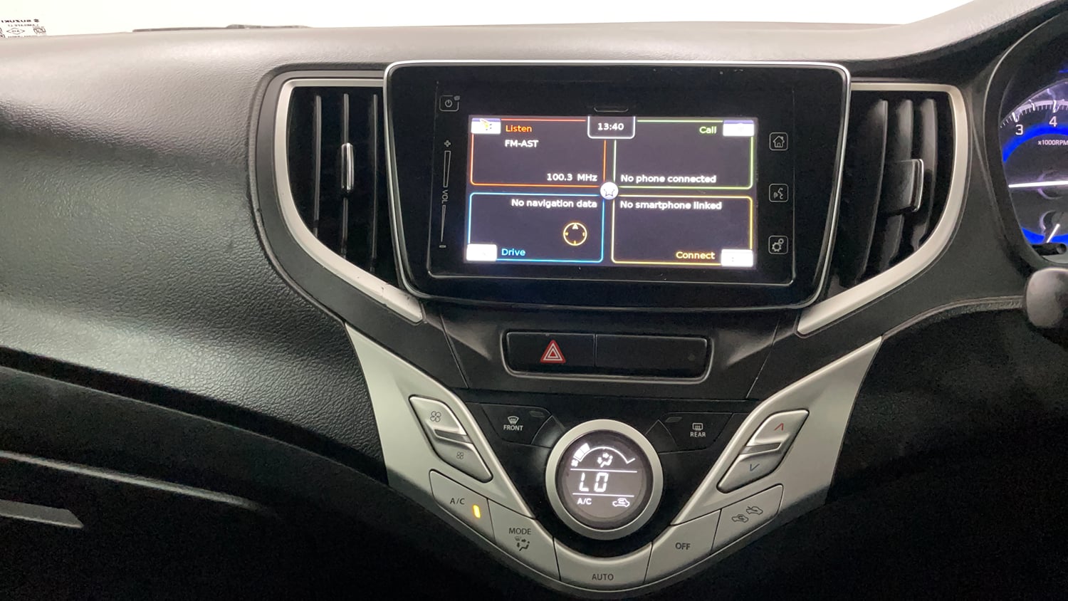 Used 2018 Maruti Suzuki Baleno Alpha 1.2 AT Petrol Automatic interior MUSIC SYSTEM & AC CONTROL VIEW