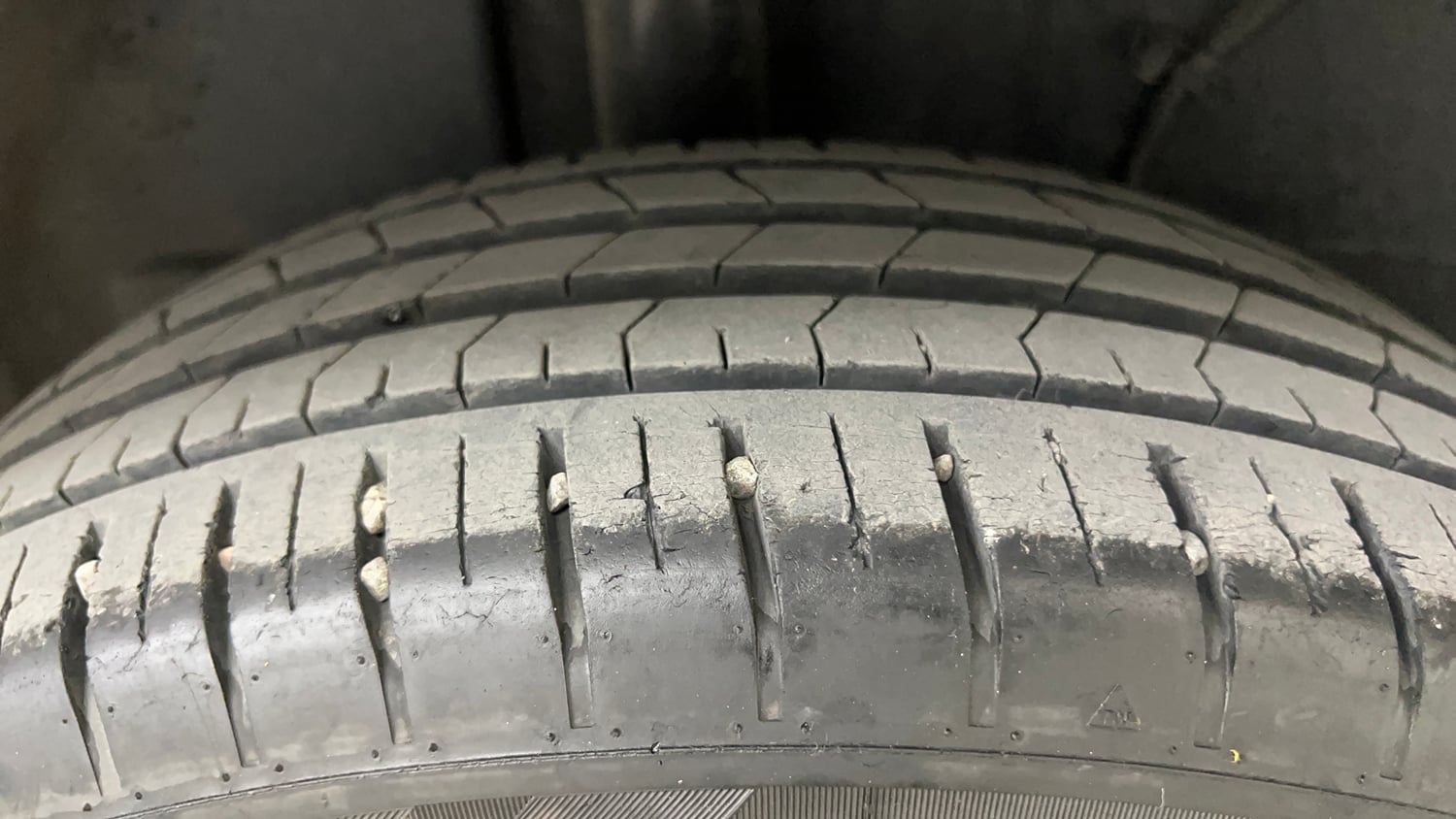 Used 2022 Tata Punch Kaziranga Creative MT Petrol Manual tyres RIGHT REAR TYRE TREAD VIEW