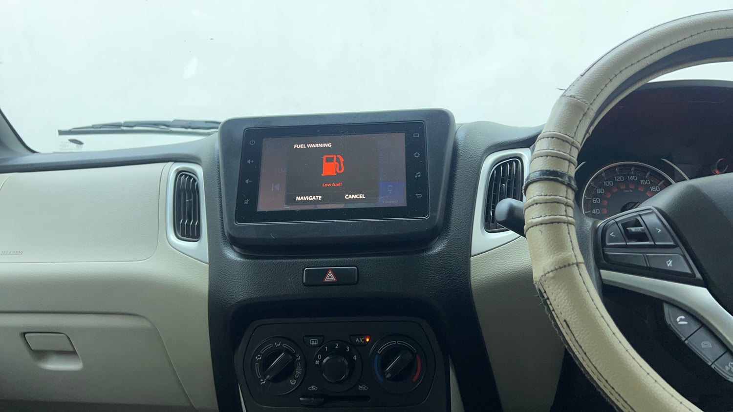 Used 2019 Maruti Suzuki Wagon R ZXi 1.2 Petrol Manual top_features Integrated (in-dash) music system